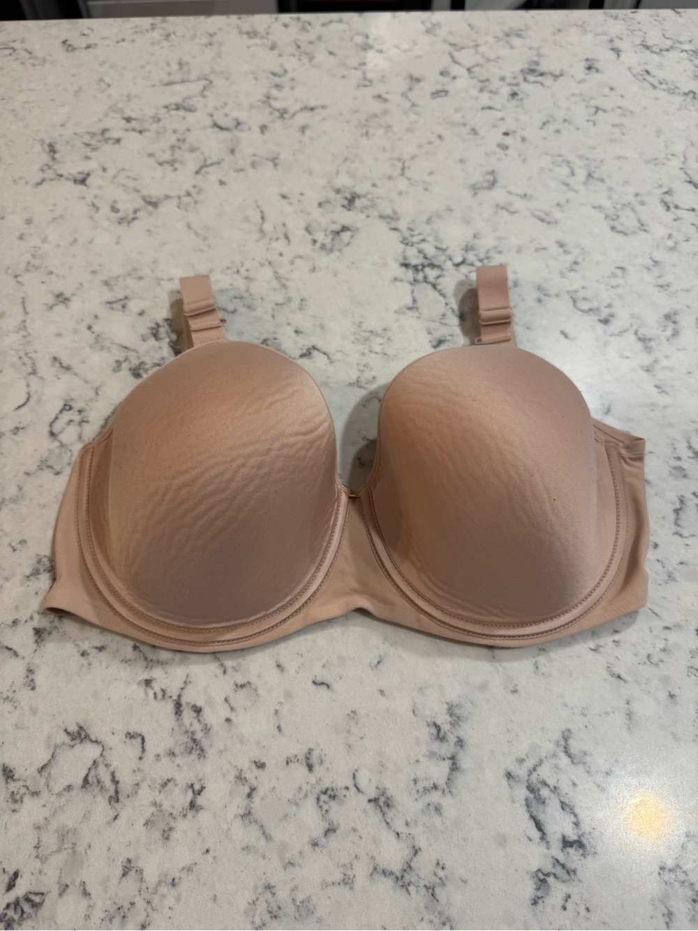 Chantelle Underwire Everyday Tshirt Bra 
Blush Pink 32H